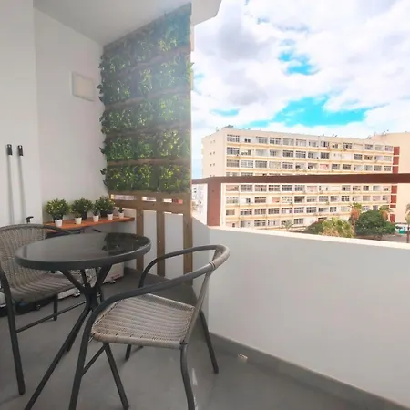 Day By Casas Cocodrilo * Playa del Ingles (Gran Canaria)